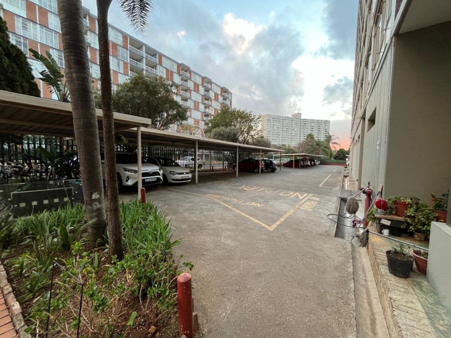 2 Bedroom Property for Sale in Bedford Gardens Gauteng