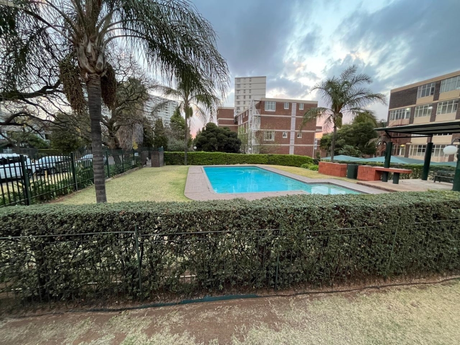 2 Bedroom Property for Sale in Bedford Gardens Gauteng
