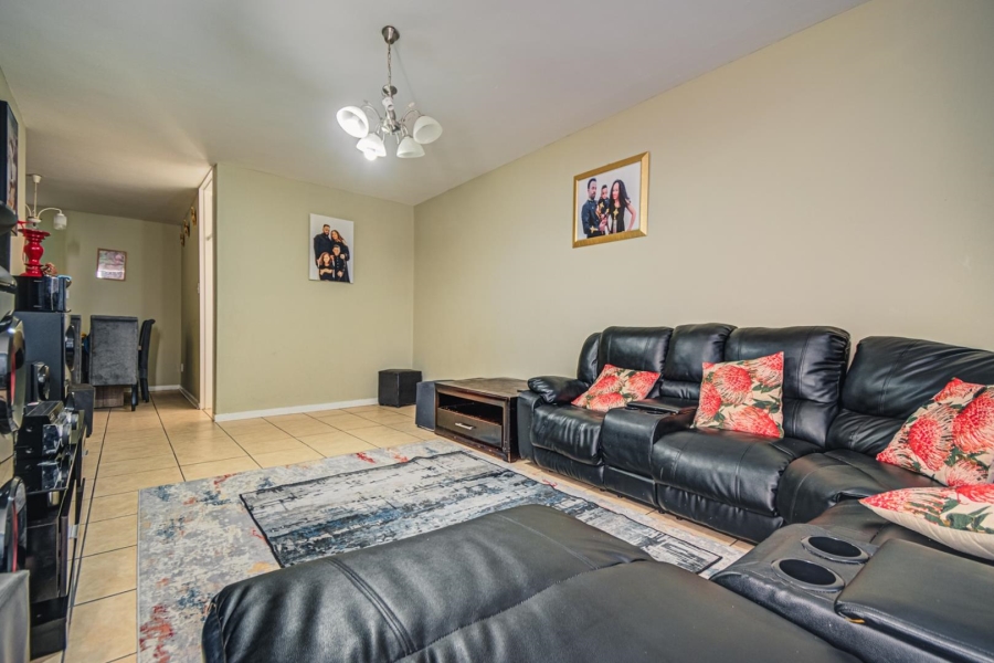 1 Bedroom Property for Sale in Bedford Gardens Gauteng