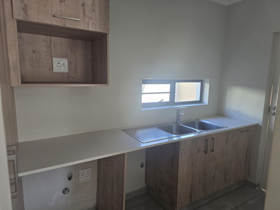 3 Bedroom Property for Sale in Broadacres Gauteng