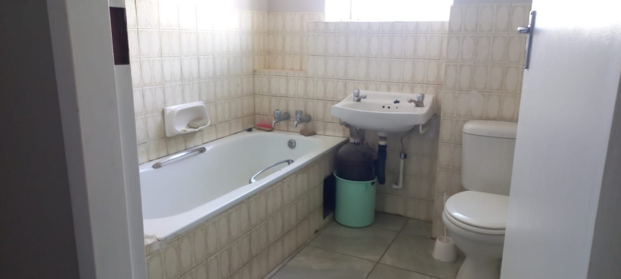 5 Bedroom Property for Sale in Sunnyside Gauteng