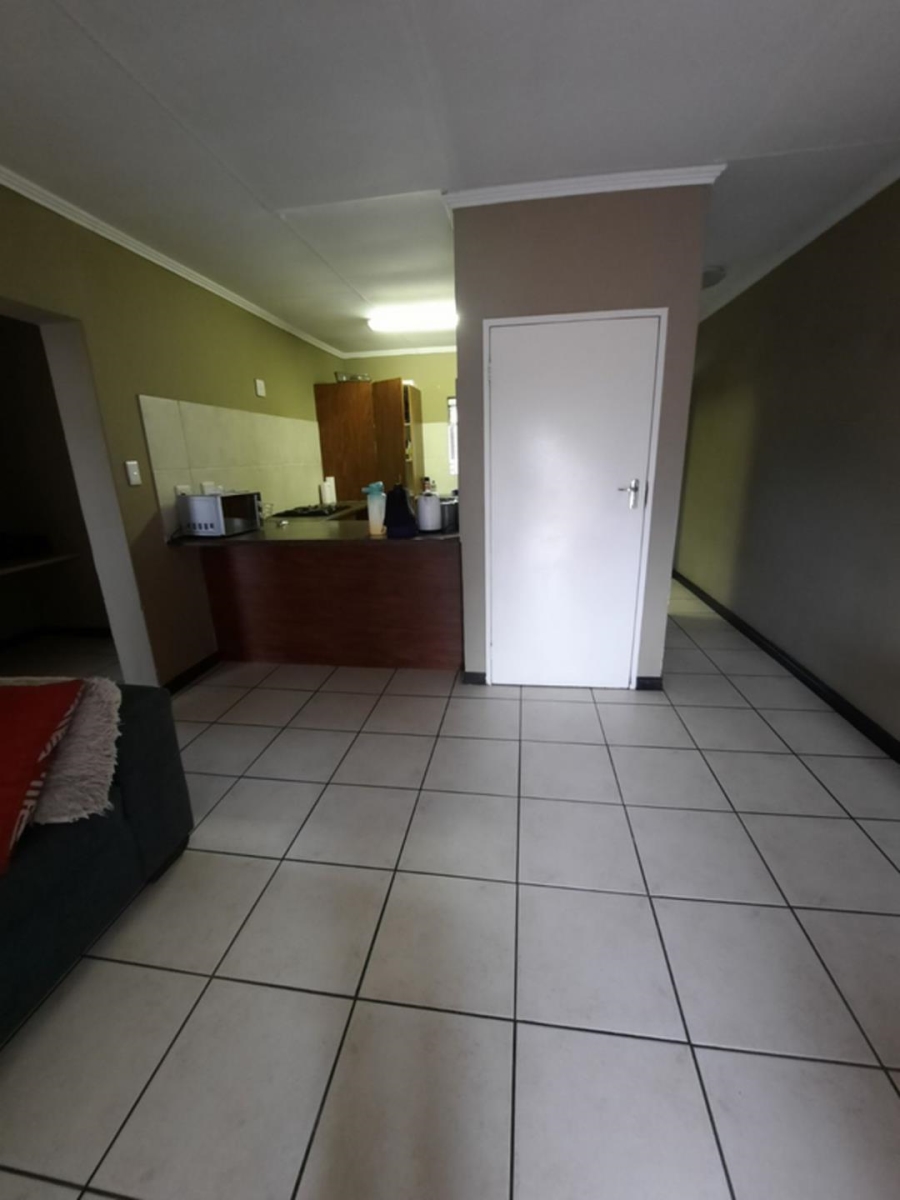 2 Bedroom Property for Sale in Bloubosrand Gauteng