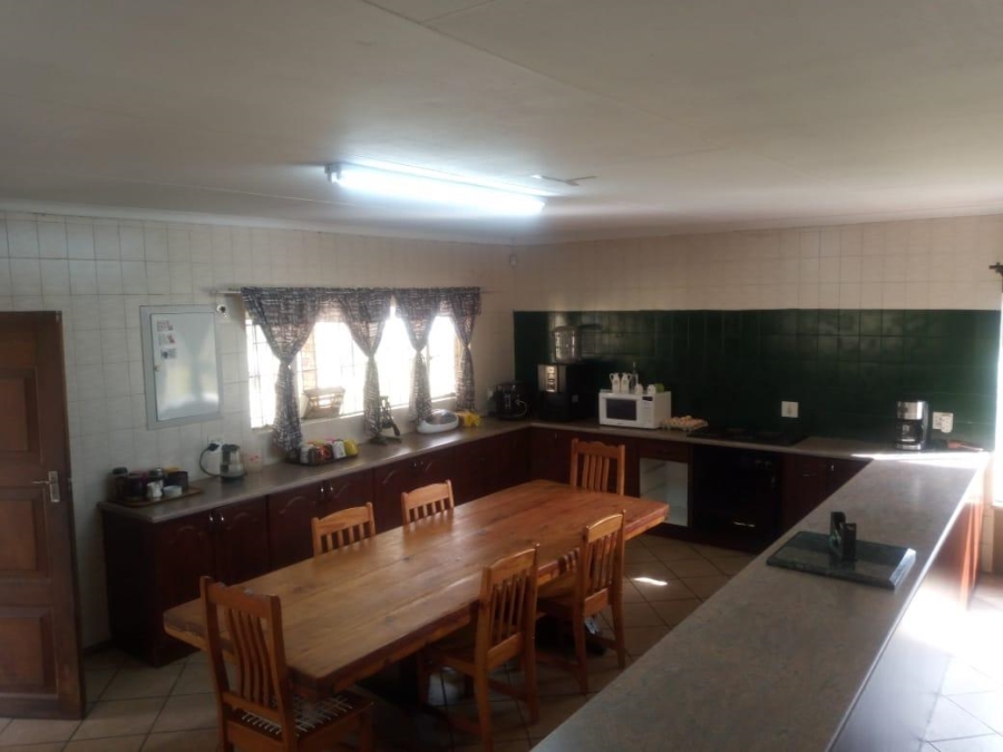 6 Bedroom Property for Sale in Valley Settlements A H Gauteng