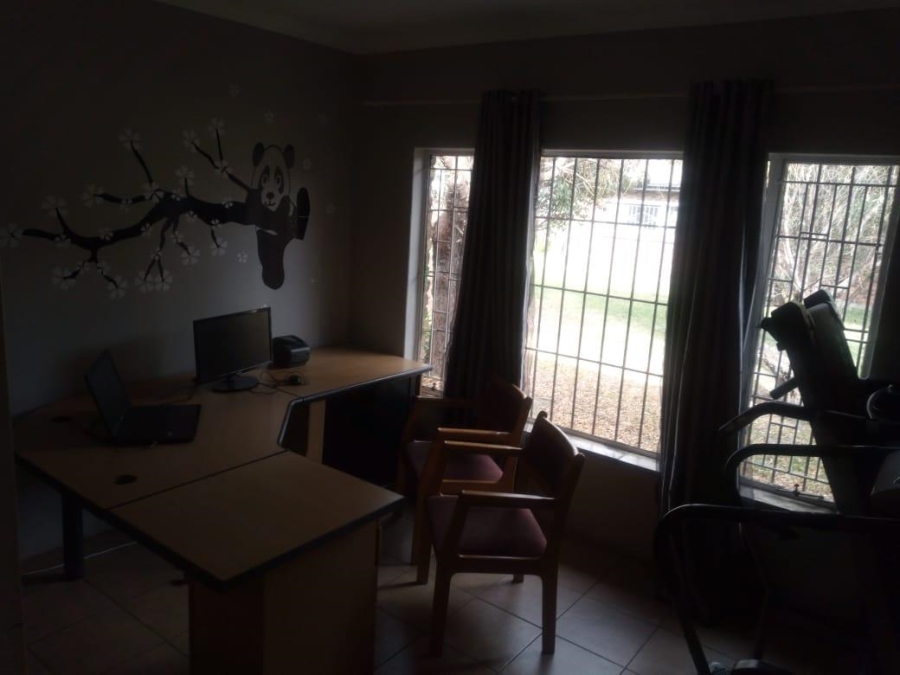 6 Bedroom Property for Sale in Valley Settlements A H Gauteng