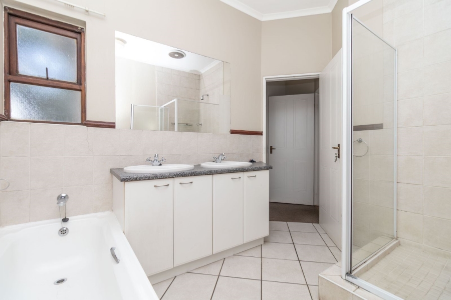 2 Bedroom Property for Sale in Bryanston East Gauteng