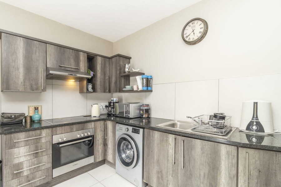 1 Bedroom Property for Sale in Bryanston West Gauteng
