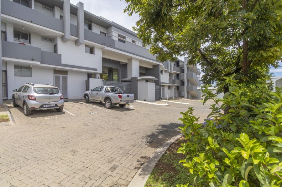 1 Bedroom Property for Sale in Bryanston West Gauteng