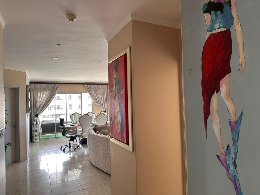 2 Bedroom Property for Sale in Sandhurst Gauteng