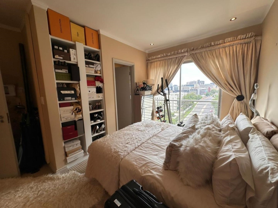2 Bedroom Property for Sale in Sandhurst Gauteng