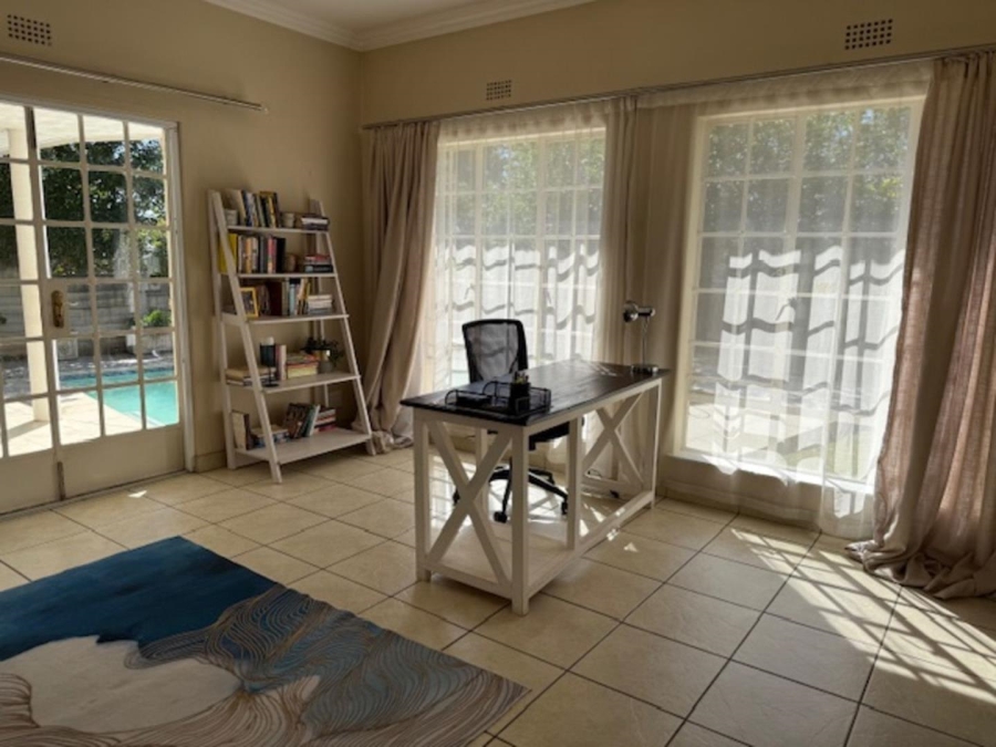 5 Bedroom Property for Sale in Bryanston Gauteng