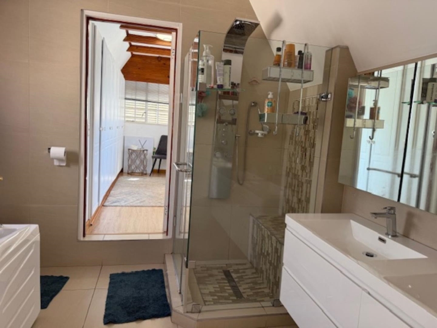 5 Bedroom Property for Sale in Bryanston Gauteng