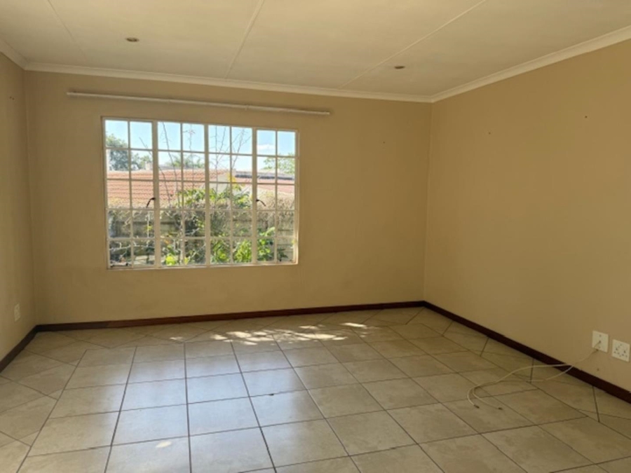 5 Bedroom Property for Sale in Bryanston Gauteng