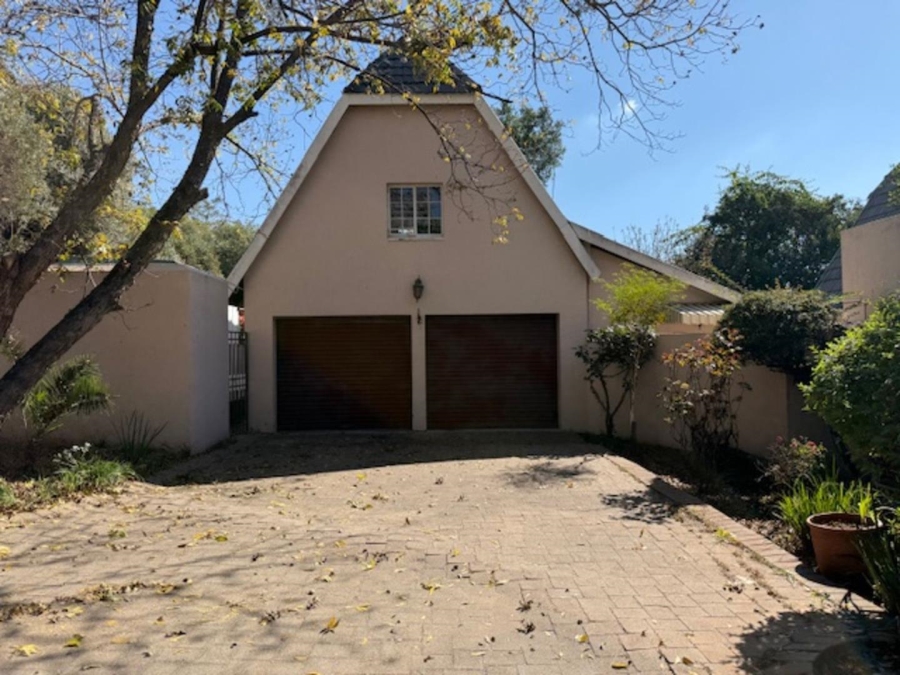 5 Bedroom Property for Sale in Bryanston Gauteng
