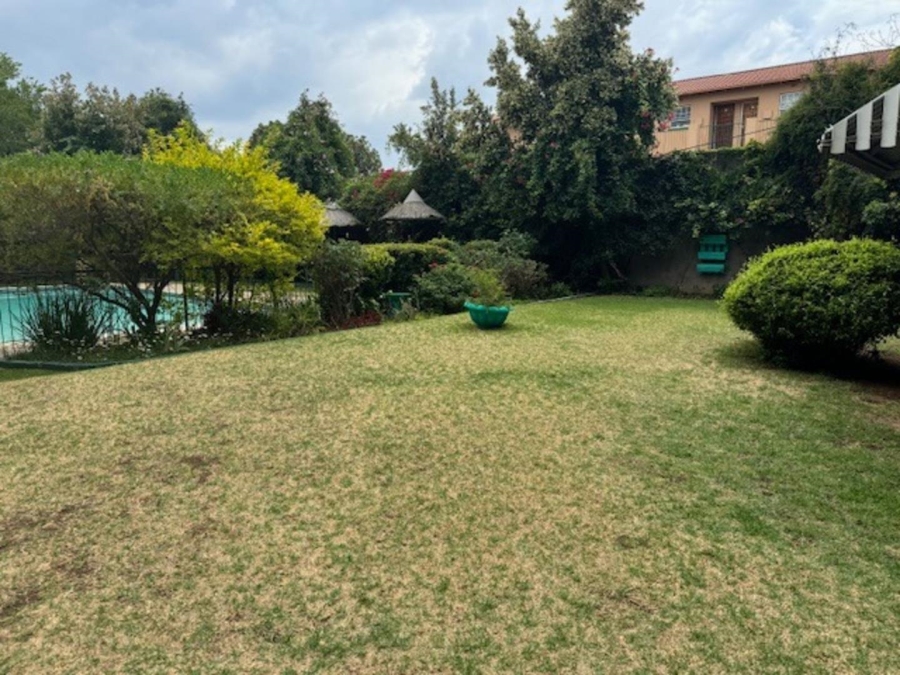 2 Bedroom Property for Sale in Beverley Gardens Gauteng