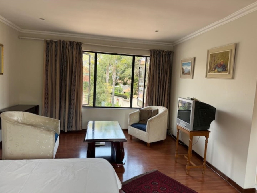 1 Bedroom Property for Sale in Bryanston Gauteng