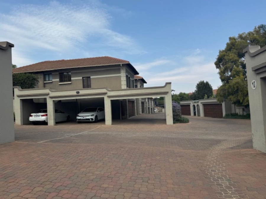 1 Bedroom Property for Sale in Bryanston Gauteng