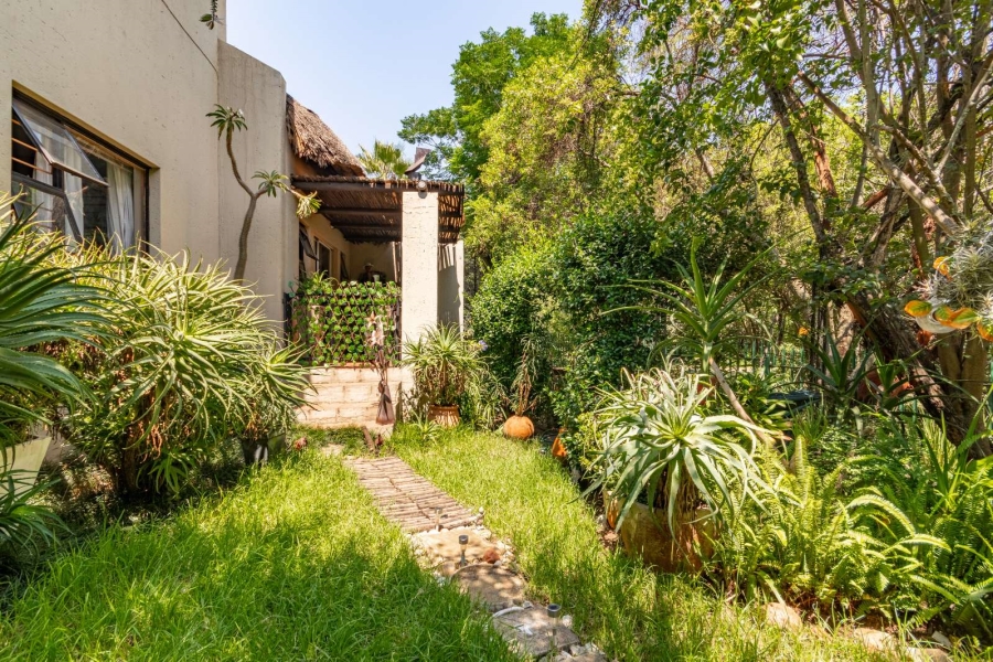 5 Bedroom Property for Sale in Sharonlea Gauteng