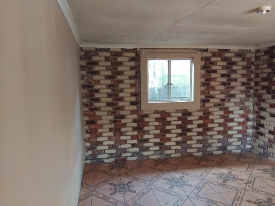6 Bedroom Property for Sale in Brakpan Central Gauteng