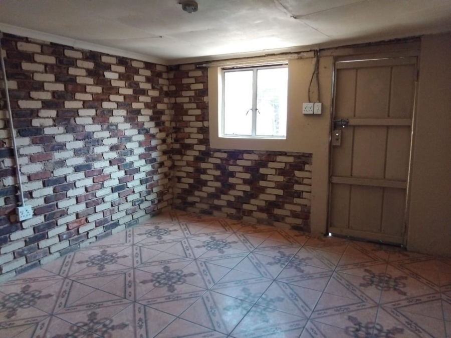 6 Bedroom Property for Sale in Brakpan Central Gauteng