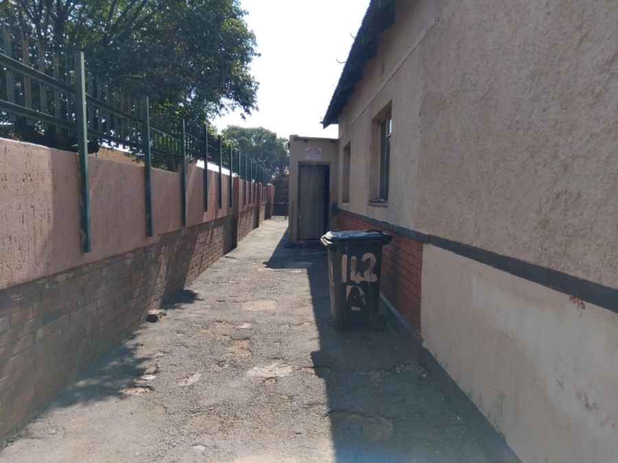 6 Bedroom Property for Sale in Brakpan Central Gauteng