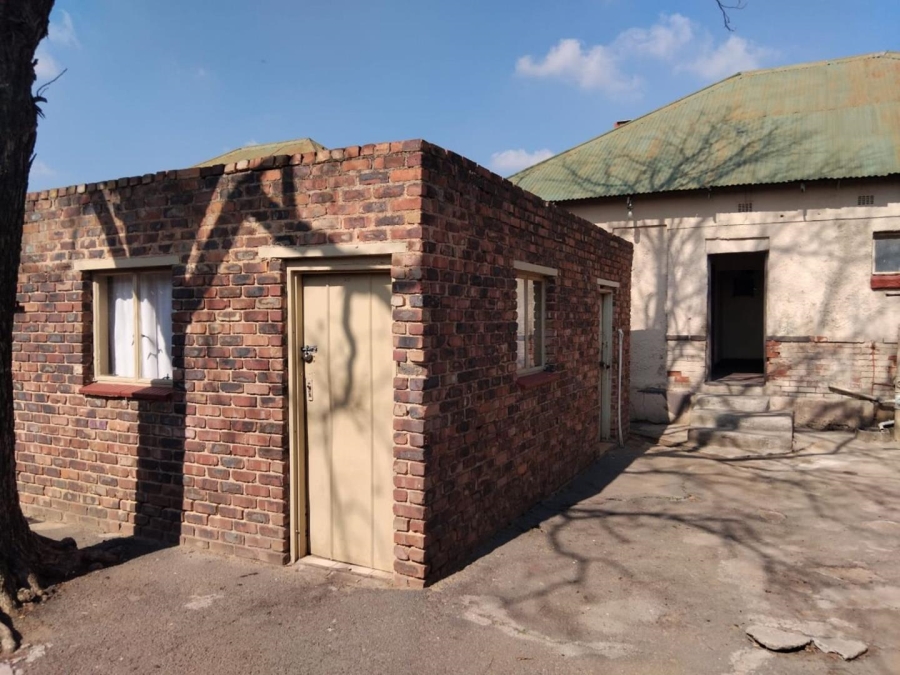6 Bedroom Property for Sale in Brakpan Central Gauteng