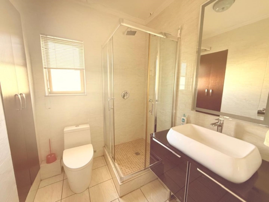 2 Bedroom Property for Sale in Fourways Gauteng