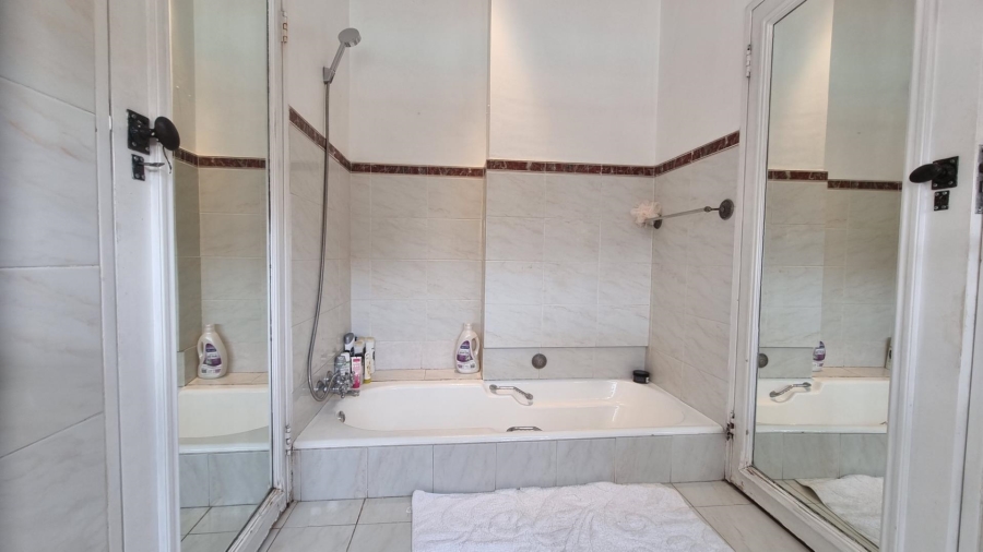 4 Bedroom Property for Sale in Bryanston Gauteng