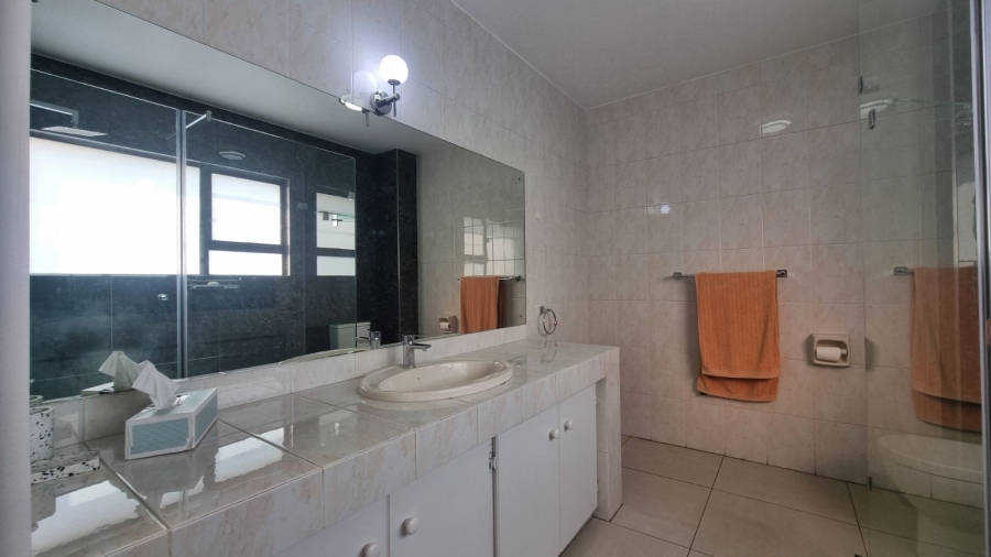 4 Bedroom Property for Sale in Bryanston Gauteng