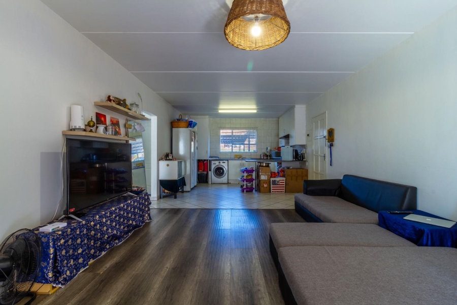 2 Bedroom Property for Sale in Buccleuch Gauteng