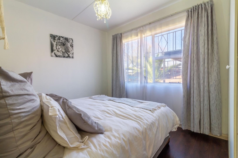 2 Bedroom Property for Sale in Buccleuch Gauteng