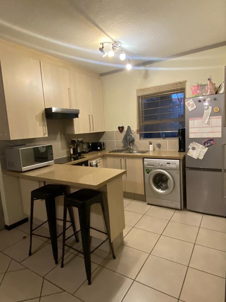 2 Bedroom Property for Sale in Bryanston Gauteng