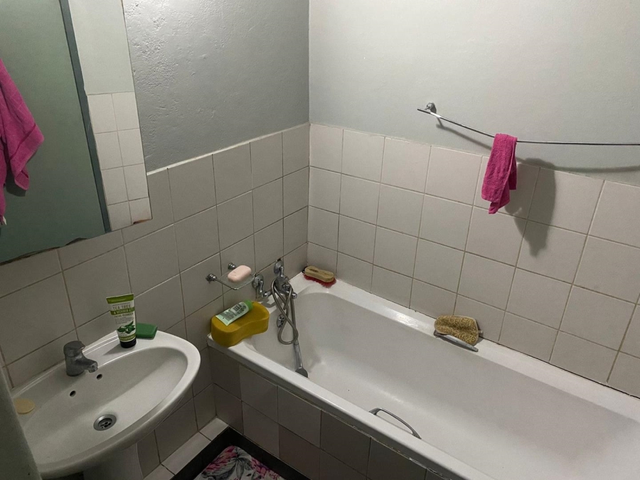 1 Bedroom Property for Sale in Richmond Gauteng