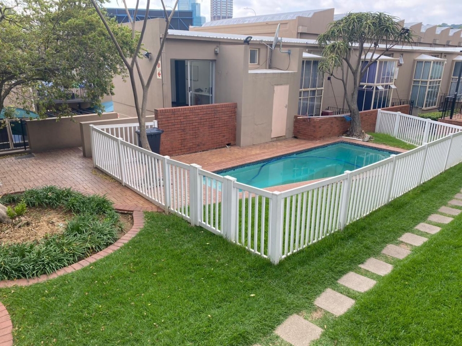 1 Bedroom Property for Sale in Richmond Gauteng