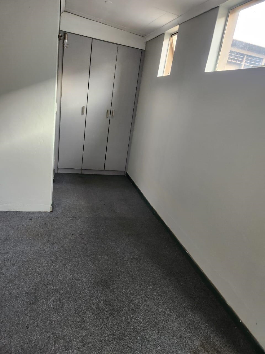 1 Bedroom Property for Sale in Richmond Gauteng