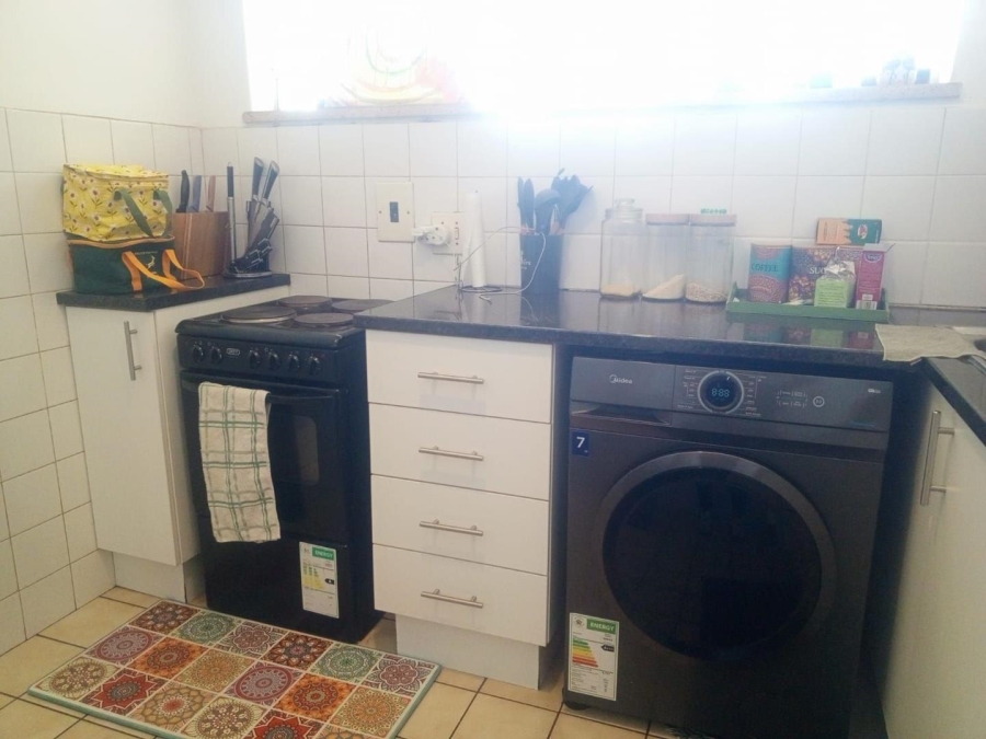 1 Bedroom Property for Sale in Kensington B Gauteng
