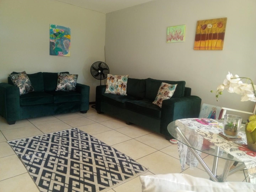 1 Bedroom Property for Sale in Kensington B Gauteng