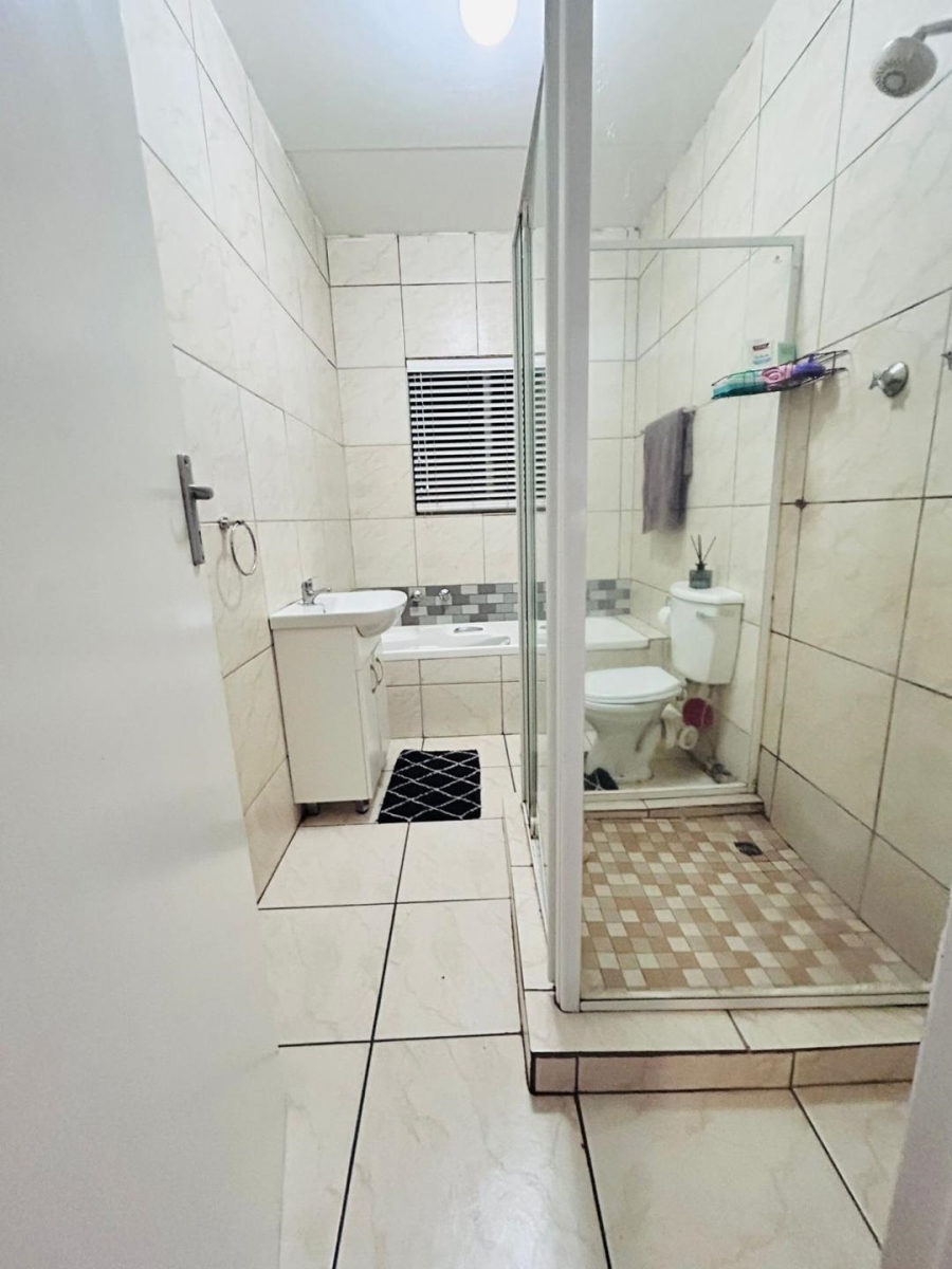 2 Bedroom Property for Sale in Malanshof Gauteng