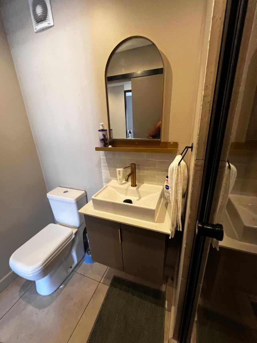 1 Bedroom Property for Sale in Sandown Gauteng