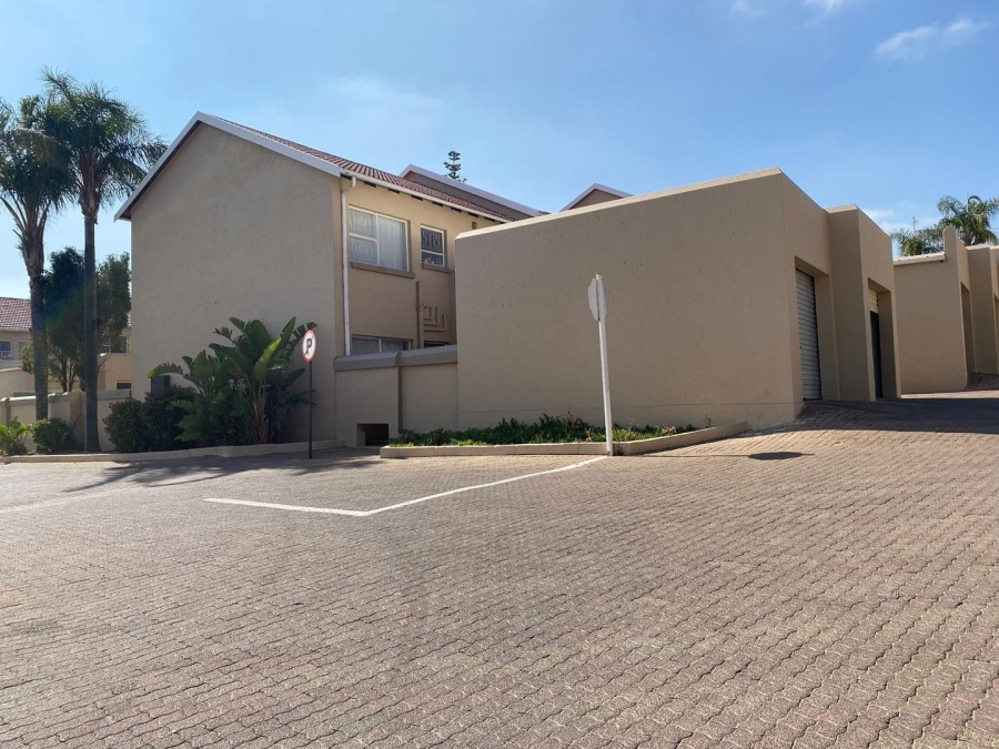 2 Bedroom Property for Sale in Vorna Valley Gauteng