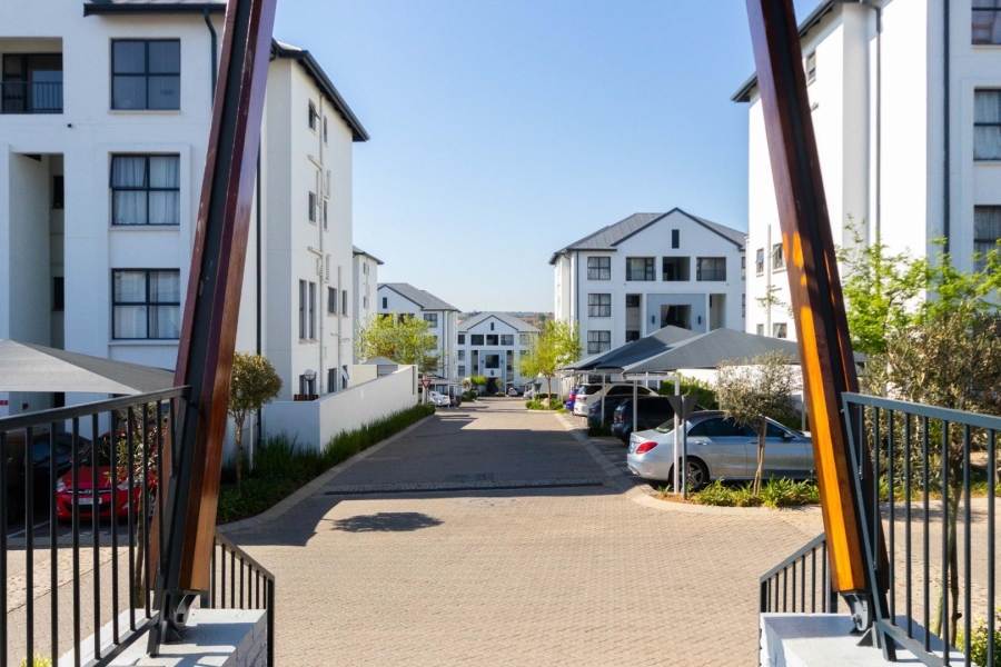 1 Bedroom Property for Sale in Bryanston Gauteng
