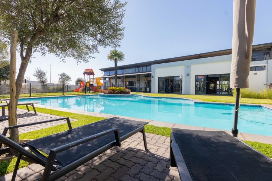1 Bedroom Property for Sale in Bryanston Gauteng