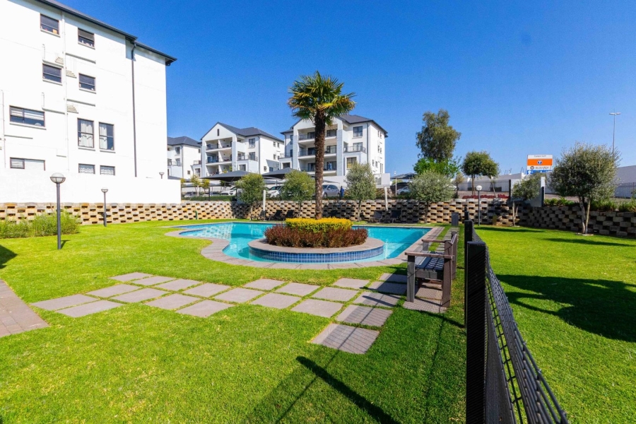1 Bedroom Property for Sale in Bryanston Gauteng