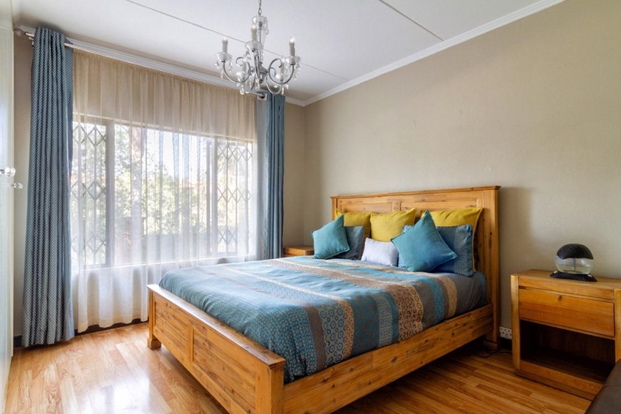 2 Bedroom Property for Sale in Sunninghill Gauteng