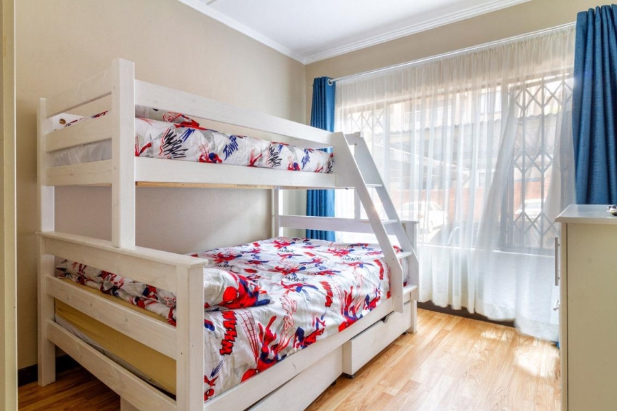 2 Bedroom Property for Sale in Sunninghill Gauteng