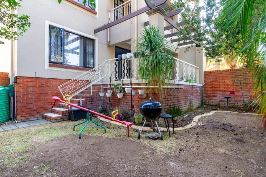 2 Bedroom Property for Sale in Sunninghill Gauteng