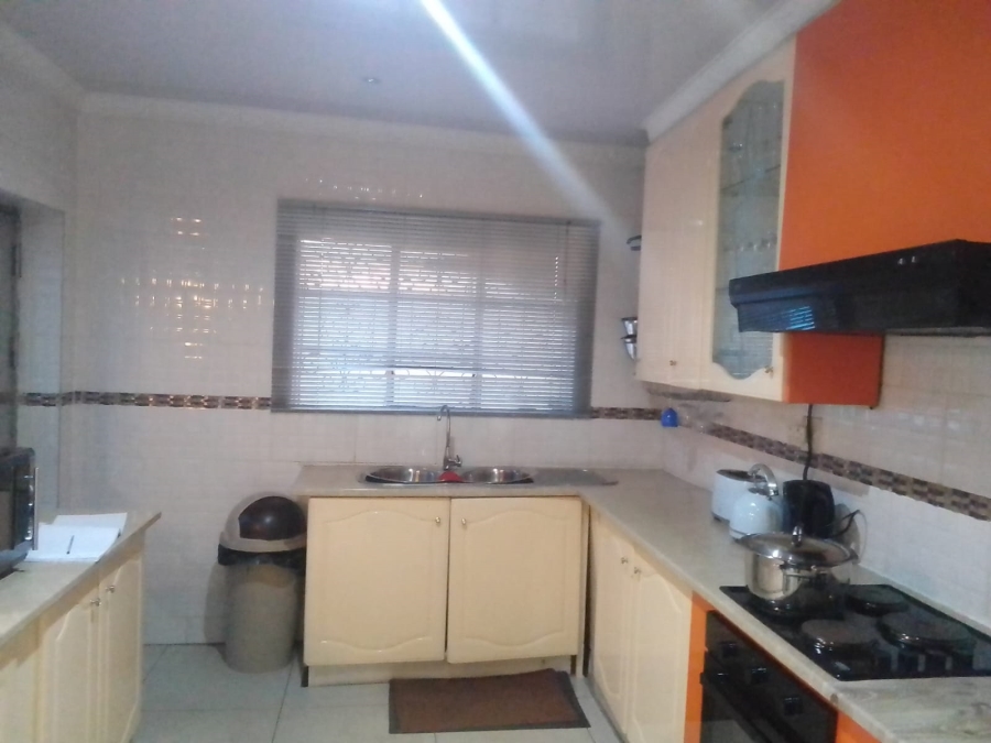 3 Bedroom Property for Sale in Toekomsrus Gauteng