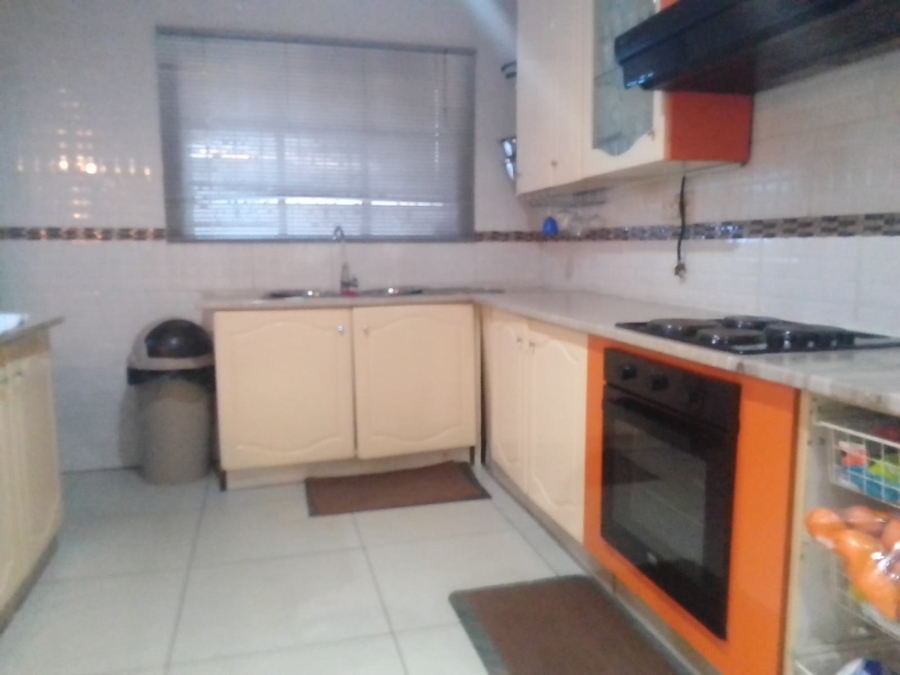 3 Bedroom Property for Sale in Toekomsrus Gauteng