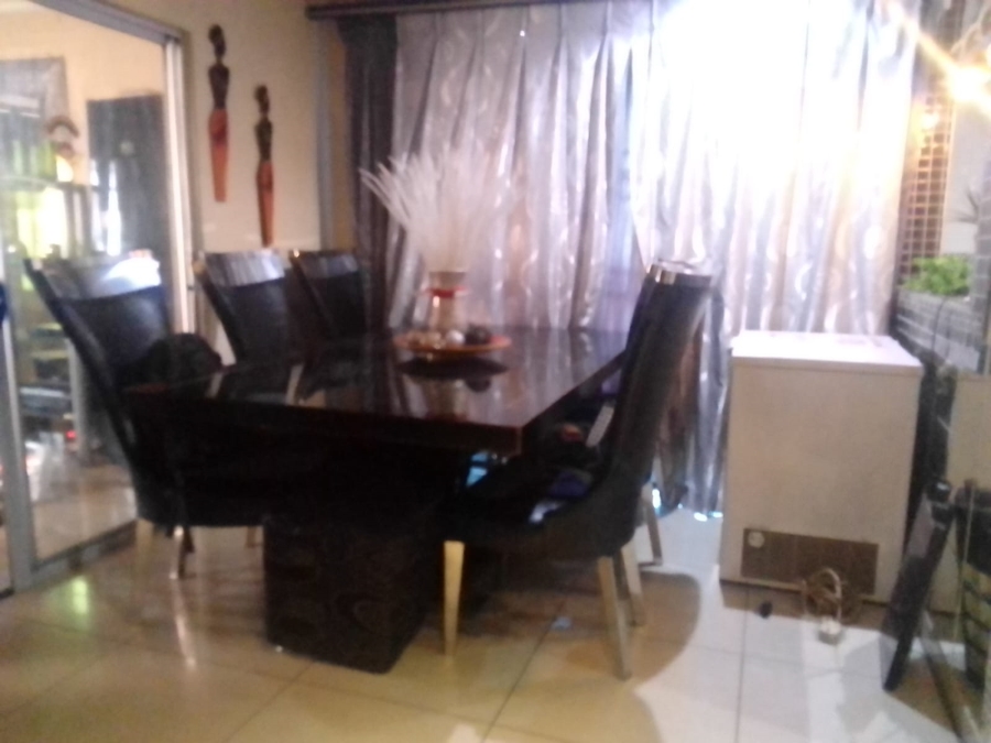 3 Bedroom Property for Sale in Toekomsrus Gauteng