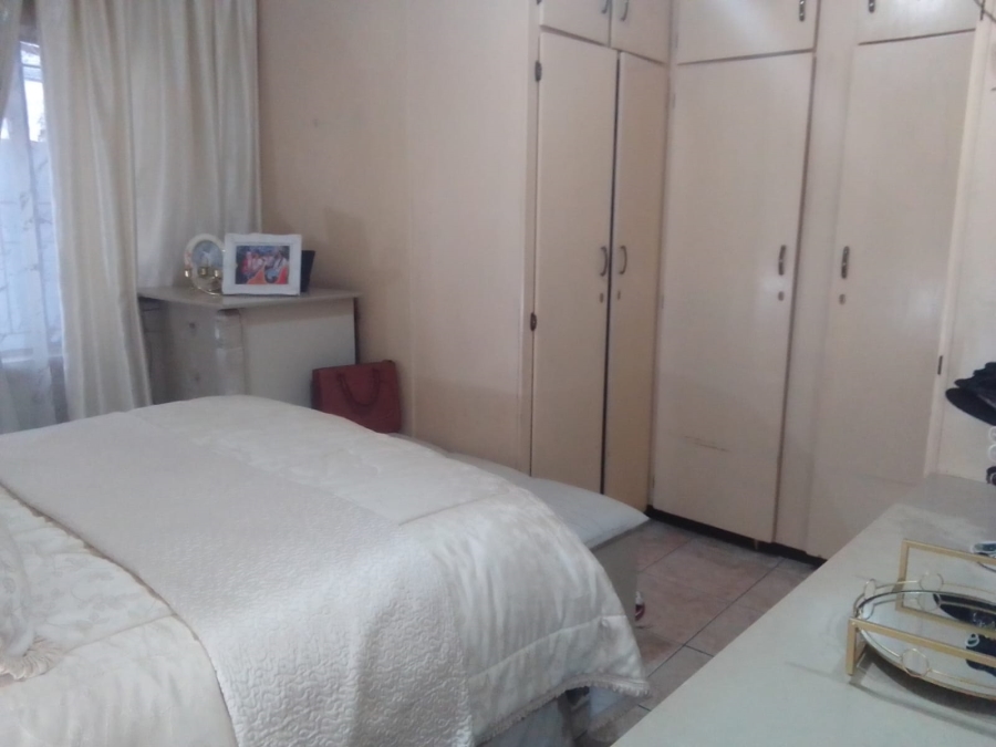 3 Bedroom Property for Sale in Toekomsrus Gauteng