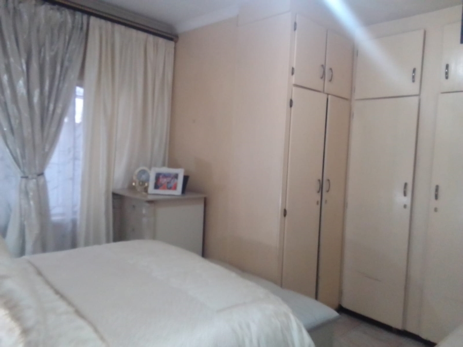 3 Bedroom Property for Sale in Toekomsrus Gauteng
